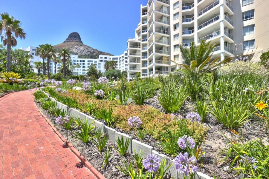 To Let 3 Bedroom Property for Rent in Sea Point Western Cape